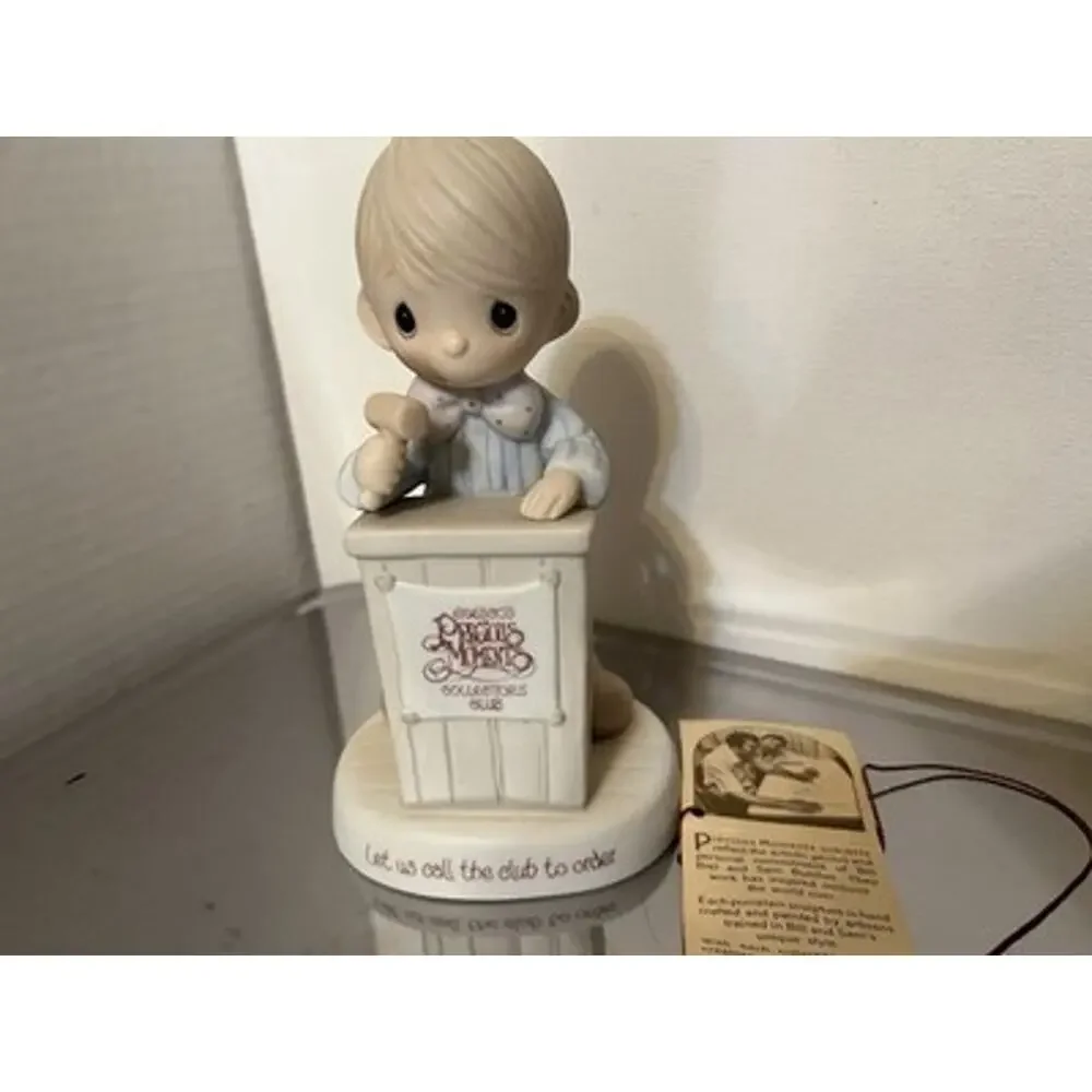 Precious Moments 1982 Club Figurine 